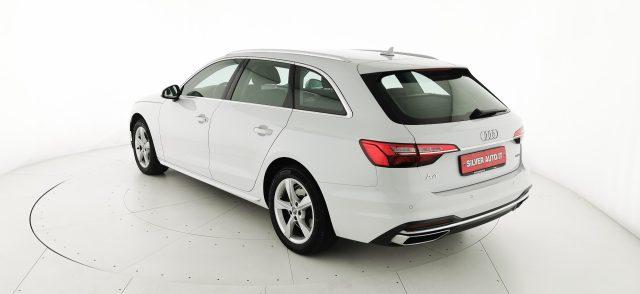 AUDI A4 Avant 40 TDI quattro S tronic Business Advanced