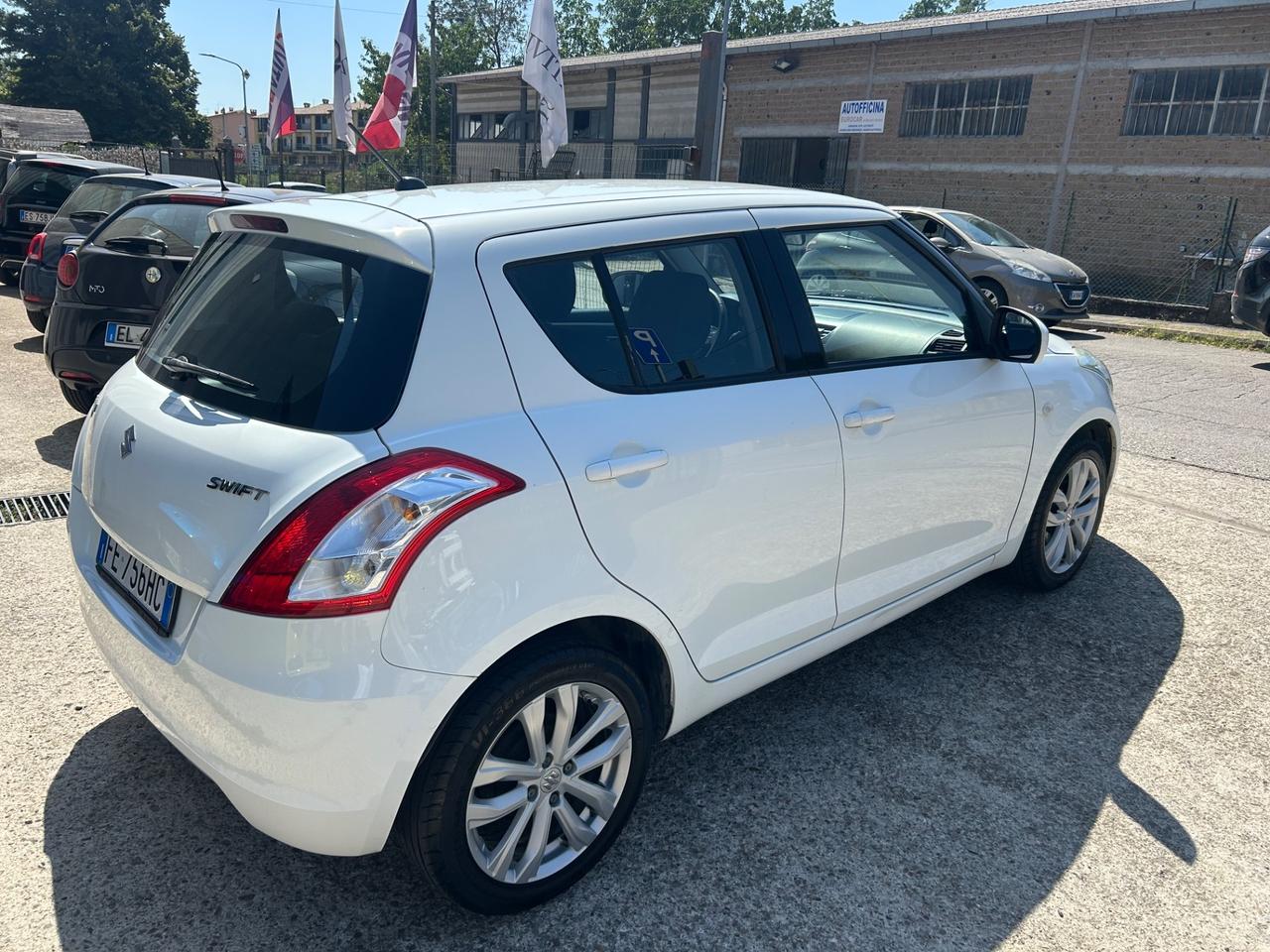 Suzuki Swift 1.2 VVT 5 porte B-Cool GPL