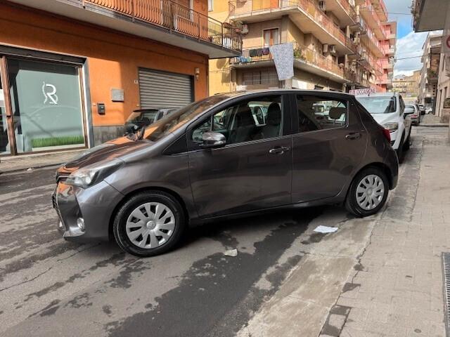 Toyota Yaris 1.0 5 porte Lounge