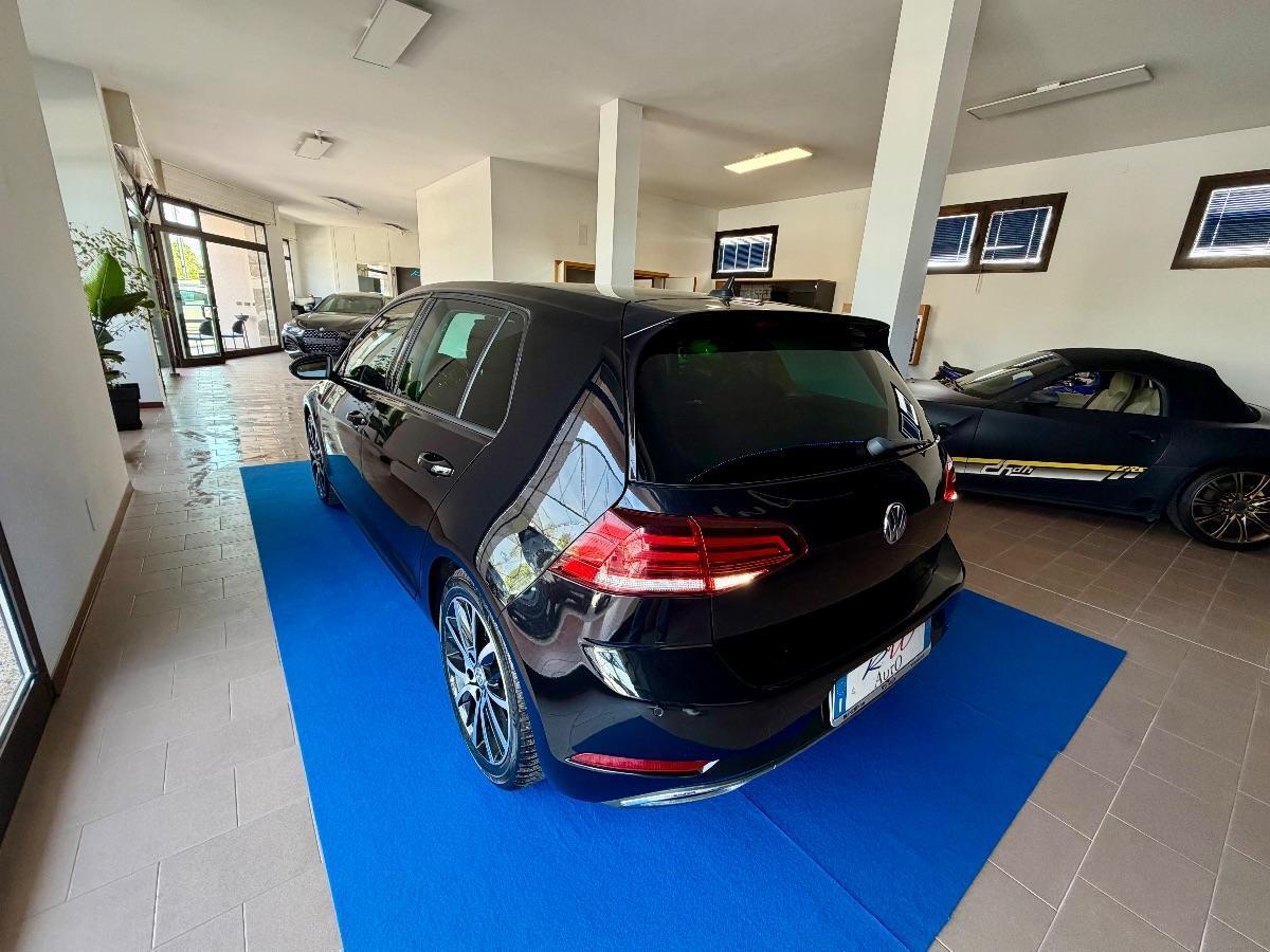 VOLKSWAGEN - Golf - 1.5 TSI EVO ACT R-Line