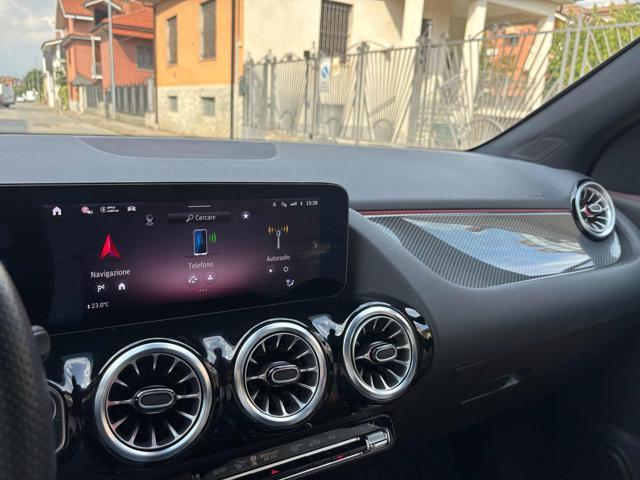 MERCEDES-BENZ GLA 200 d Automatic AMG Line Premium