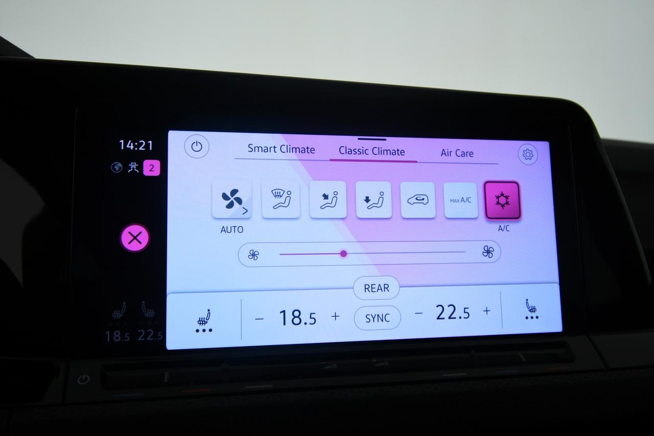 Volkswagen Golf GTI 2.0 TSI DSG