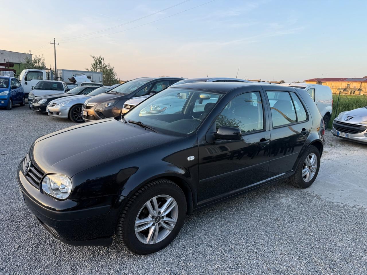 Volkswagen Golf 1.4 16V cat 5 porte