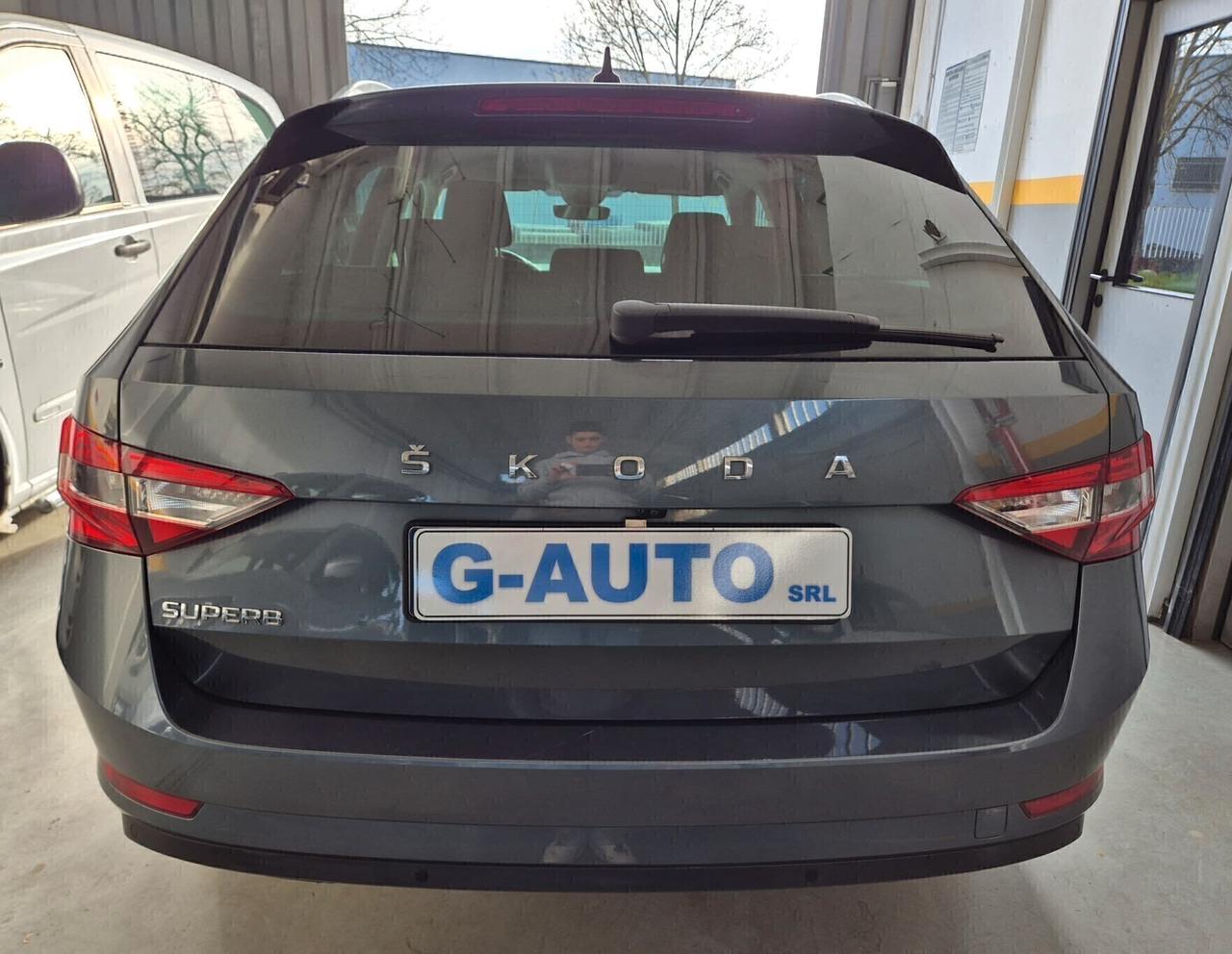 Skoda Superb 2.0 TDI EVO 150 CV SCR DSG Wagon Executive