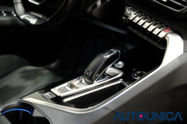 PEUGEOT 3008 PURETECH TURBO 130 S&S EAT8 GT LINE