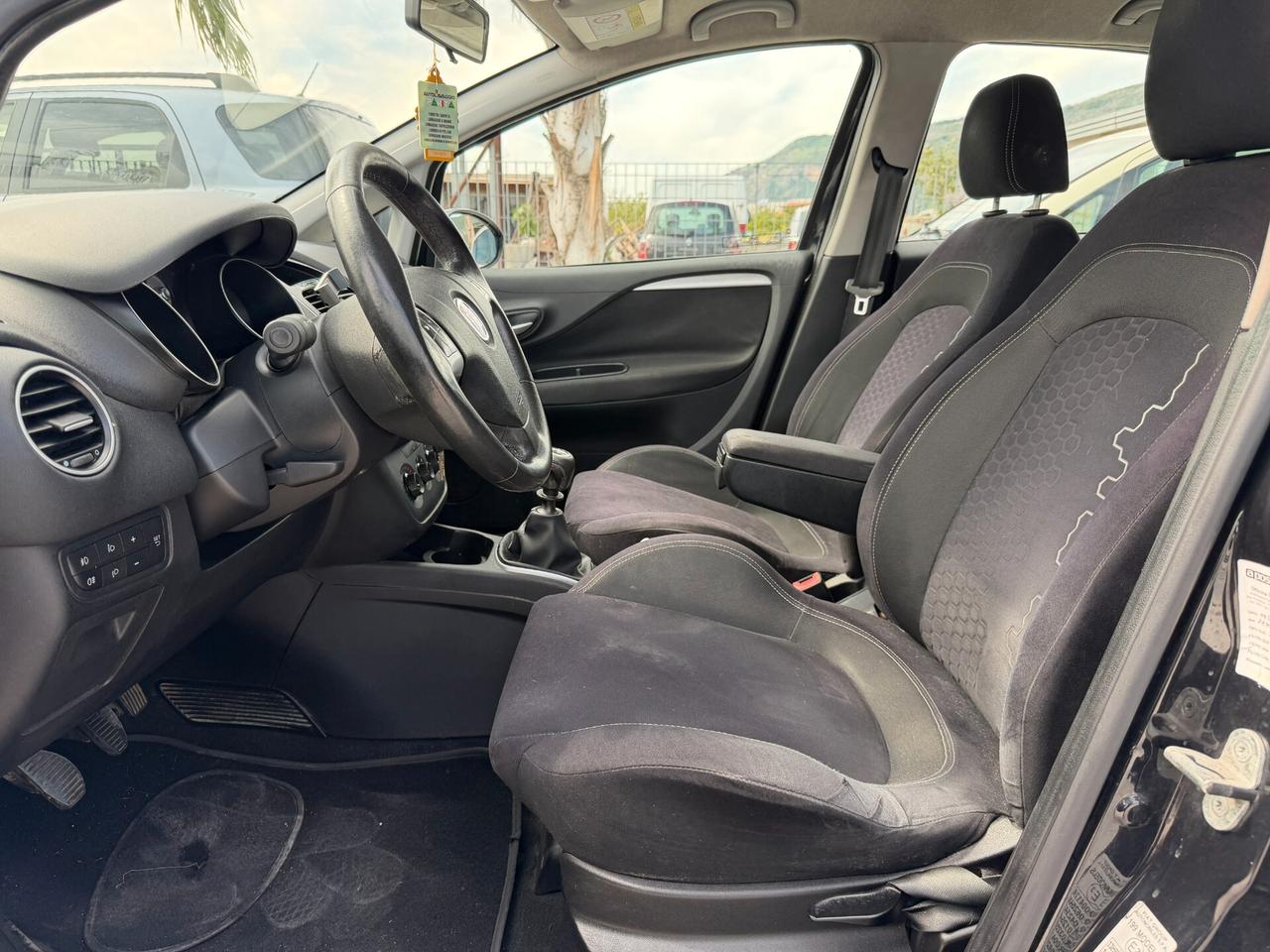 FIAT PUNTO ANNO 2014 1.4 NATURAL/POWER 77 CV