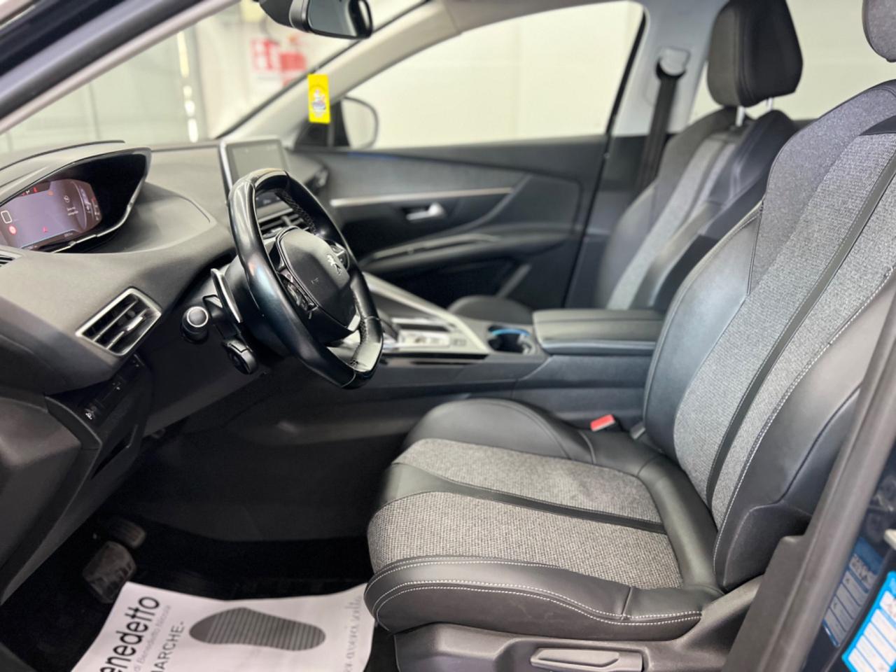 Peugeot 3008 BlueHDi 130 S&S EAT8 Allure 2019