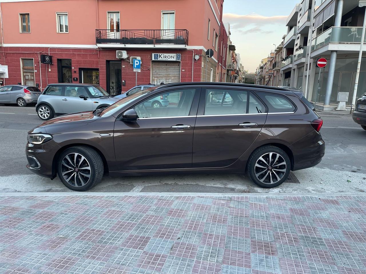 Fiat Tipo 1.6 Multijet Lounge #10180