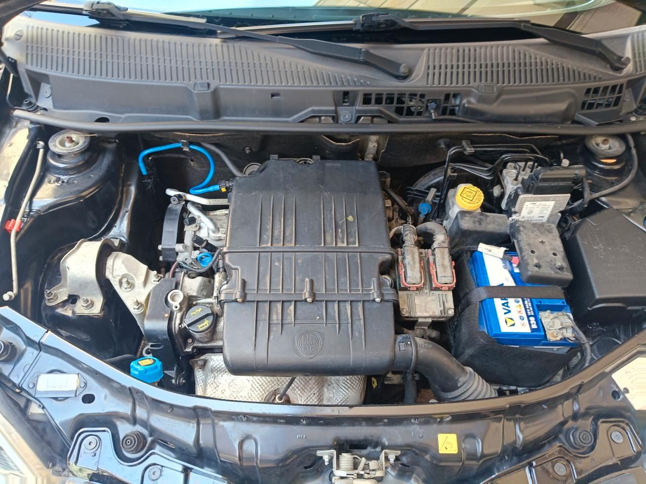 LANCIA YPSILON 1.2 PLATINO-KM140000-Eurp4790