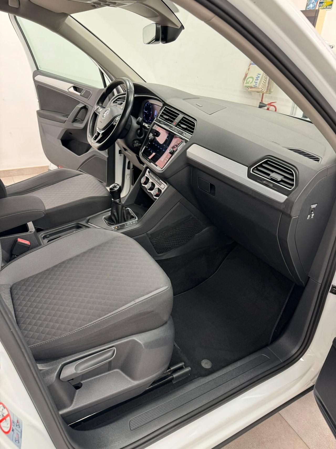 Volkswagen Tiguan 1.6 TDI SCR R-LINE ITALIANA