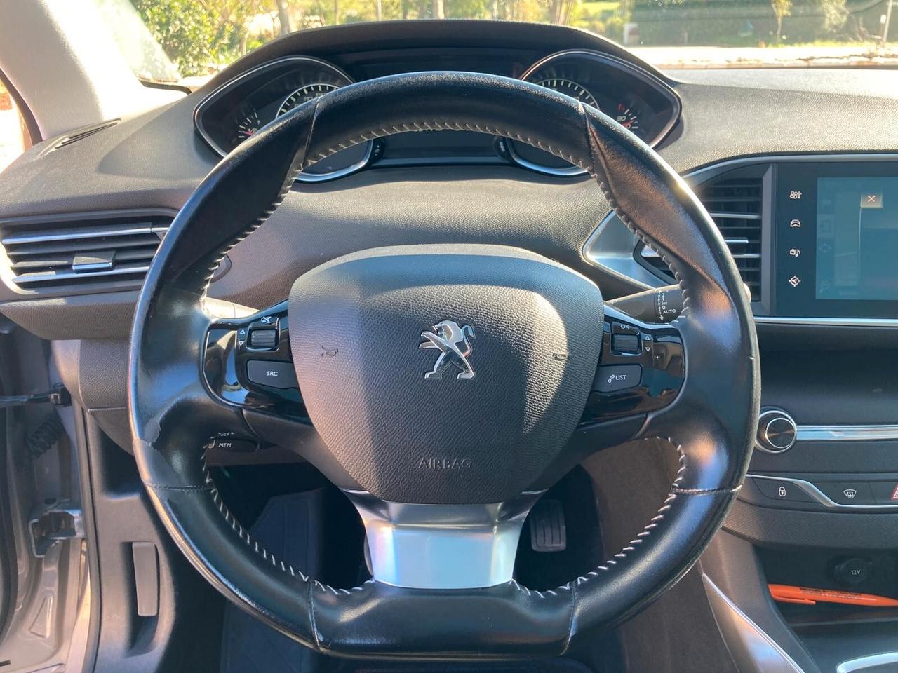 Peugeot 308 1.6 HDi - 130000km!! - 2017