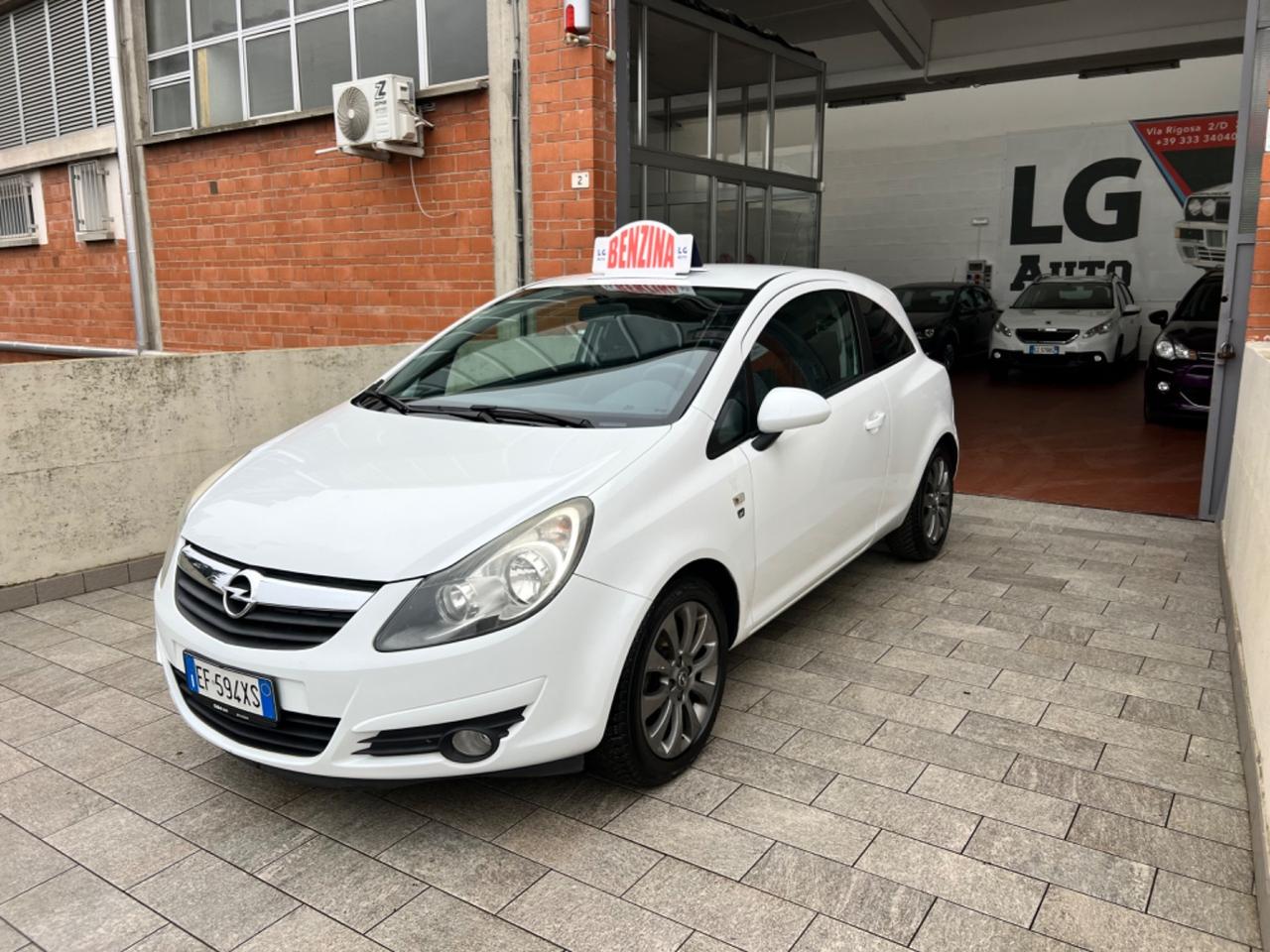 Opel Corsa 1.2 3 porte Edition