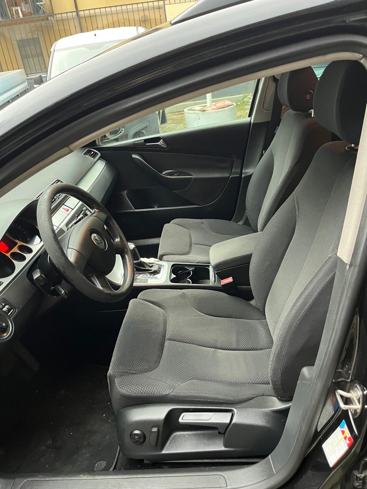VOLKSWAGEN PASSAT 2.0 TDI DPF VARIANT DSG HIGHLINE - CAMBIO AUTOMATICO - VOLANO E FRIZIONE DA SOSTITUIRE