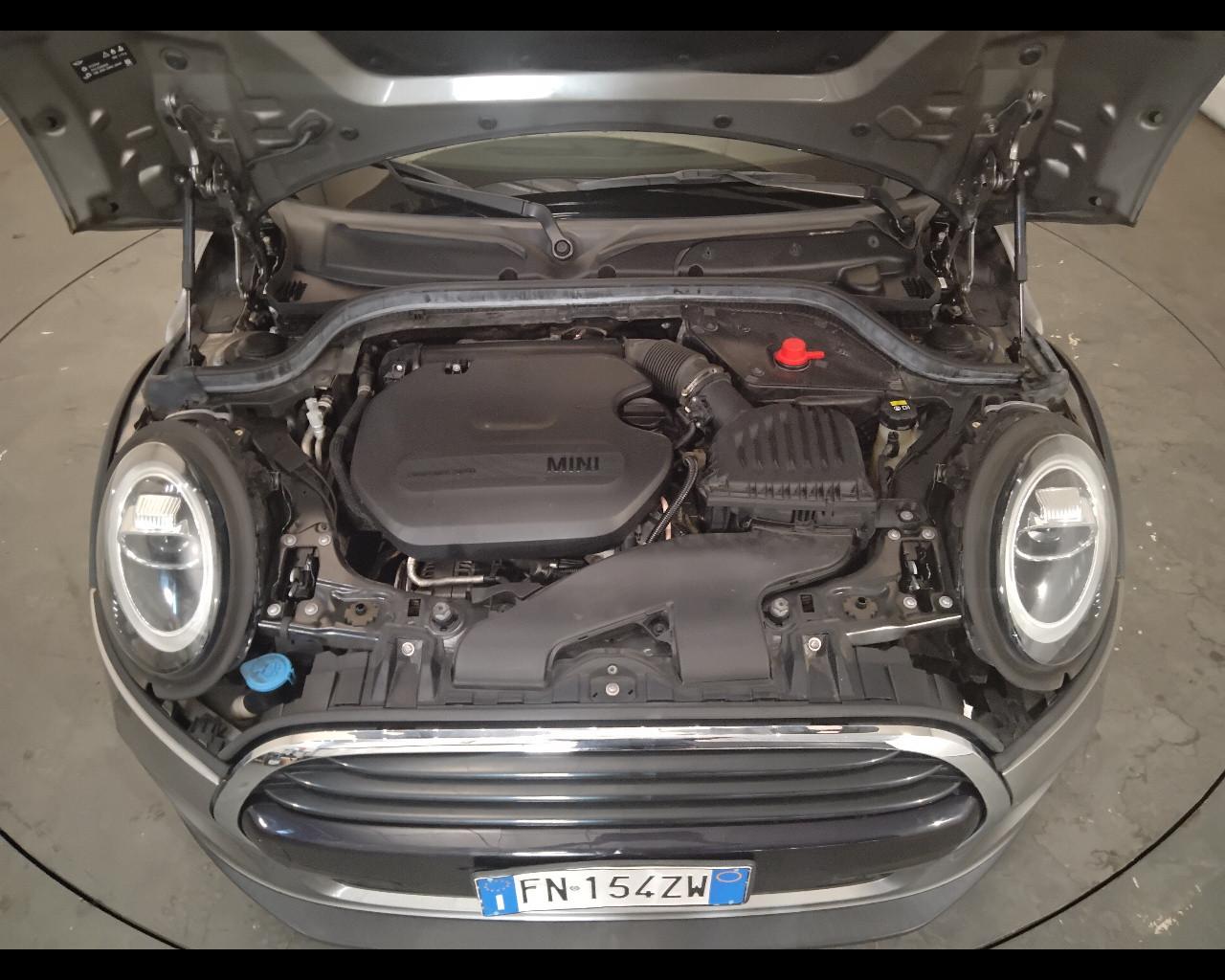 MINI Mini IV F55 2018 5p - Mini 5p 1.5 Cooper D Business XL