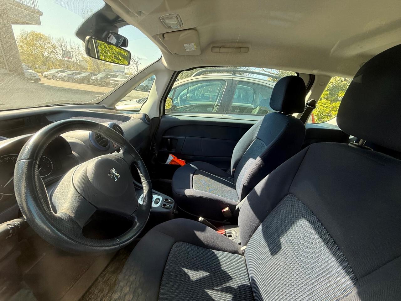 Peugeot 1007 1.6 Trendy 2Tronic