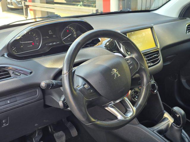PEUGEOT 208 1.2i Benzina 82CV 5 Porte Active per NEOPATENTATI