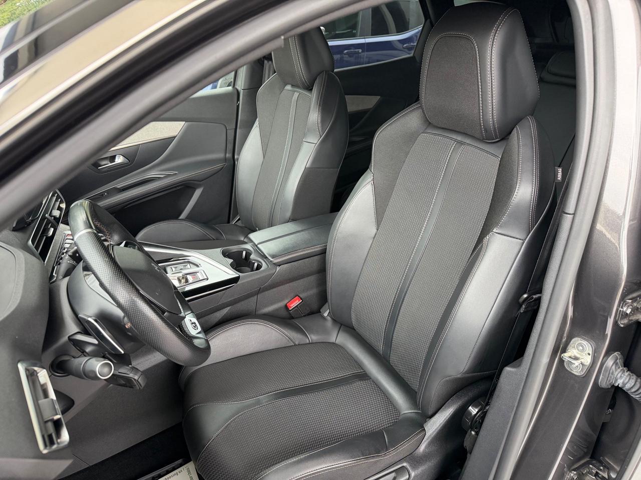 Peugeot 3008 BlueHDi 130 S&S EAT8 GT