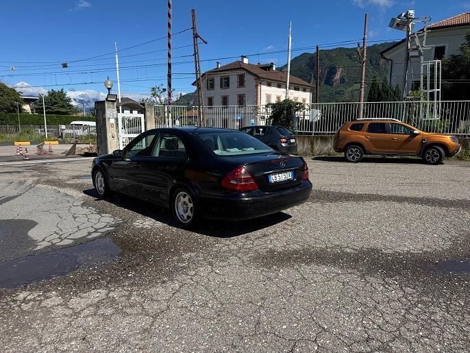 Mercedes-benz E 270 CDI cat Avantgarde