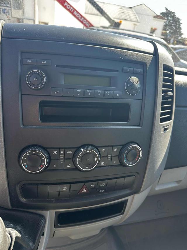 VOLKSWAGEN Crafter 35 2.5 TDI 136CV PL-TA Kombi