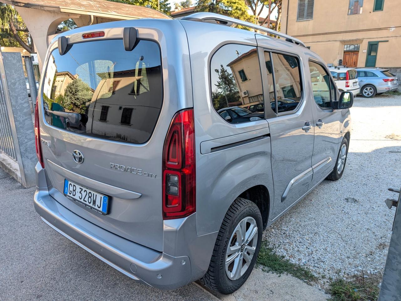 Toyota Proace City Verso 1.5D EXECUTIVE TAGLIANDI CERT. UNICO PROP.