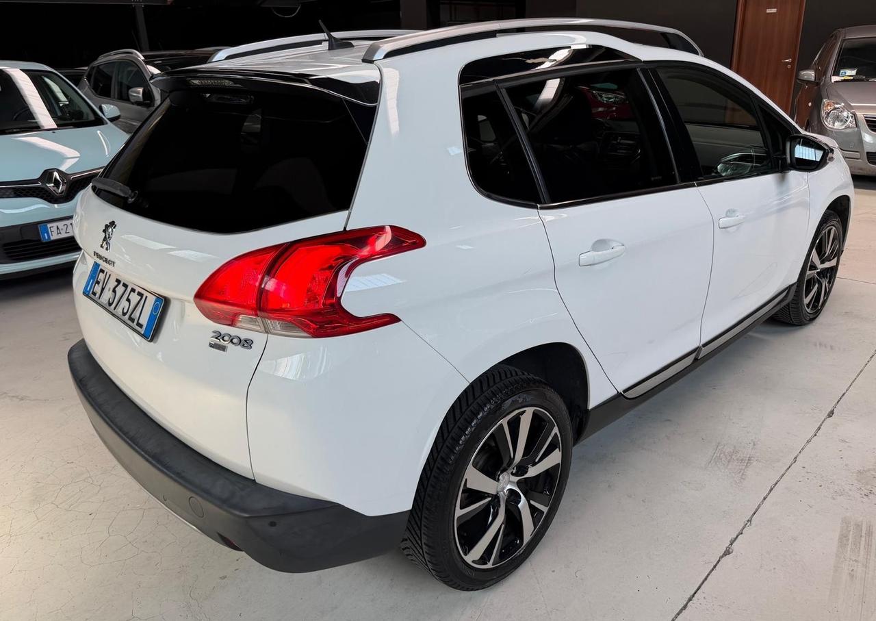 Peugeot 2008 Neopatentati+Tetto+Pelle+Allure