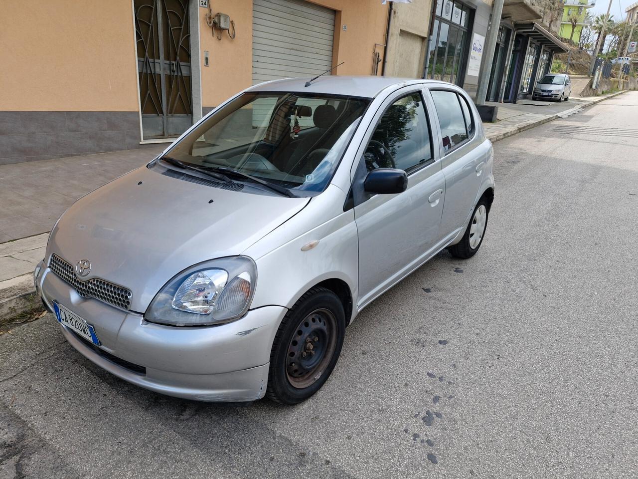 Toyota Yaris 1.4 tdi D-4D cat 5 porte Sol