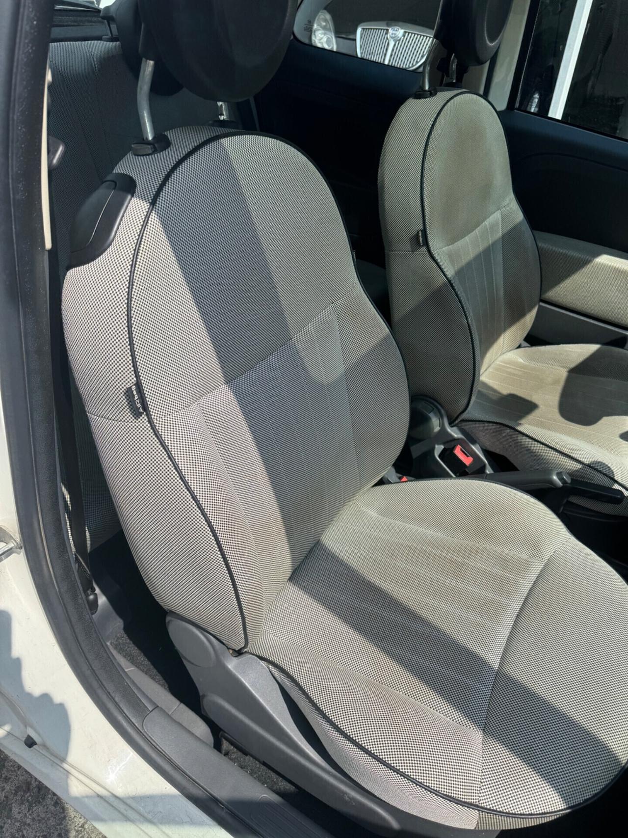 Fiat 500 1.2 by DIESEL anno 2010