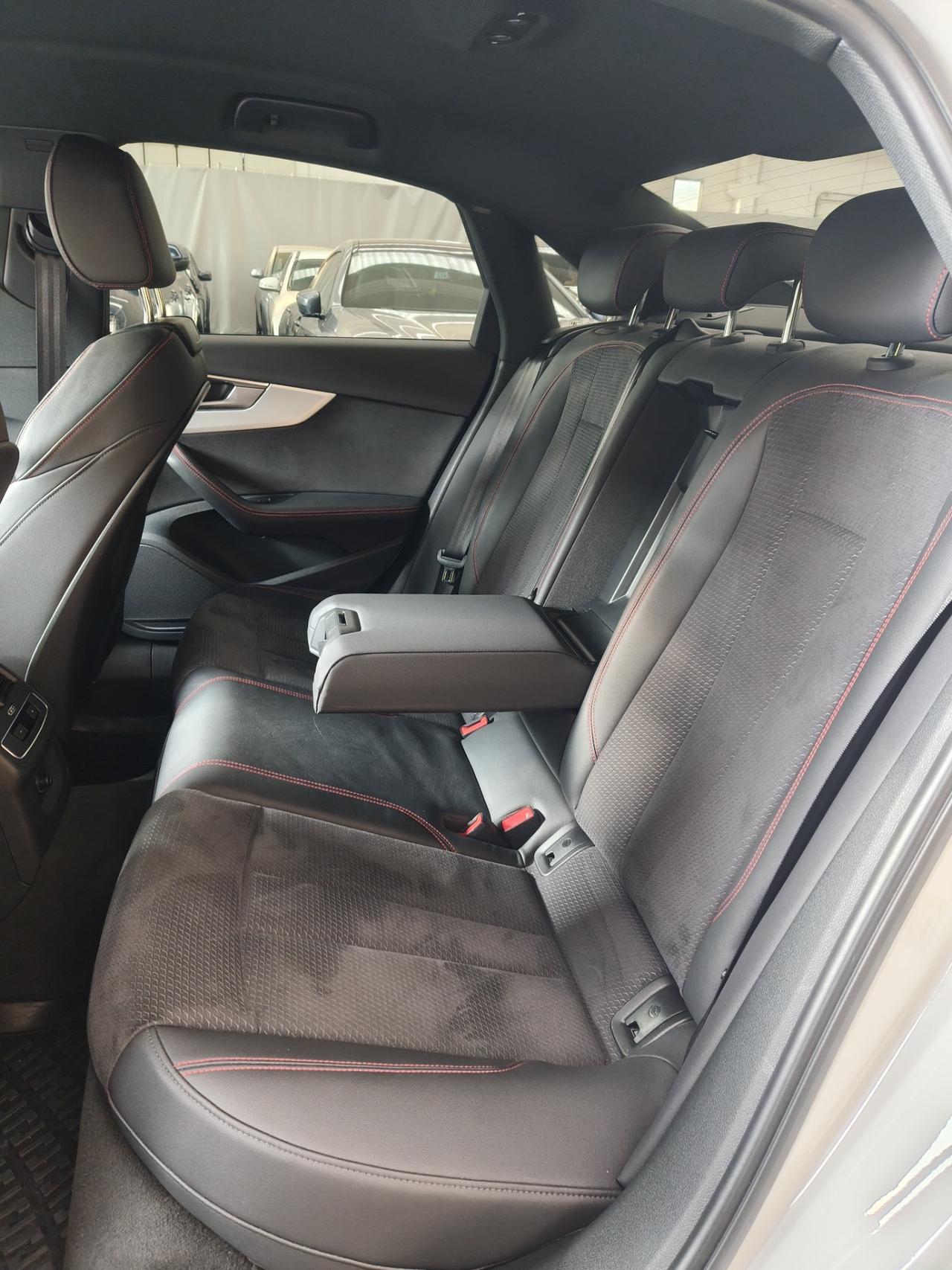 Audi A4 40 TDI quattro S tronic line edition