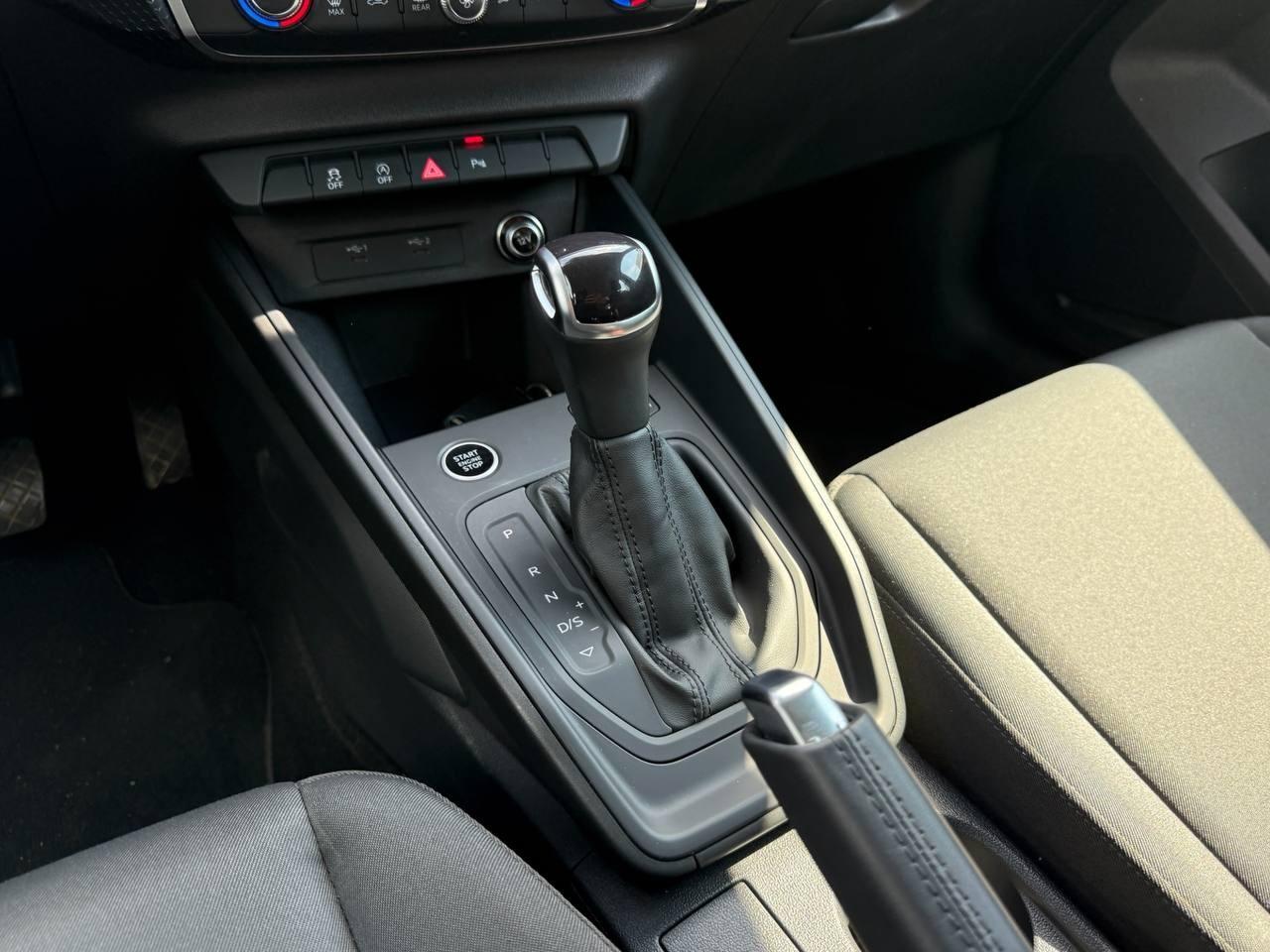 AUDI A1 II 2022 allstreet - A1 allstreet 30 1.0 tfsi Business 116cv s tronic