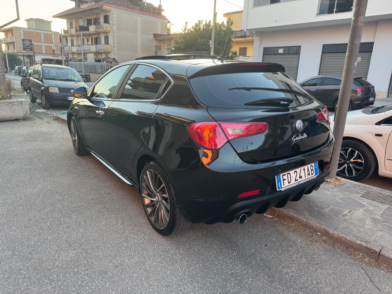 Alfa Romeo Giulietta 1.6 JTDm-2 CV Exclusive Full Optional
