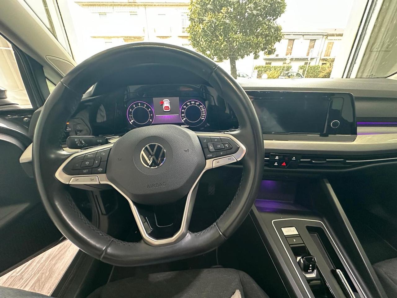 Volkswagen Golf 1.0 eTSI EVO DSG Life