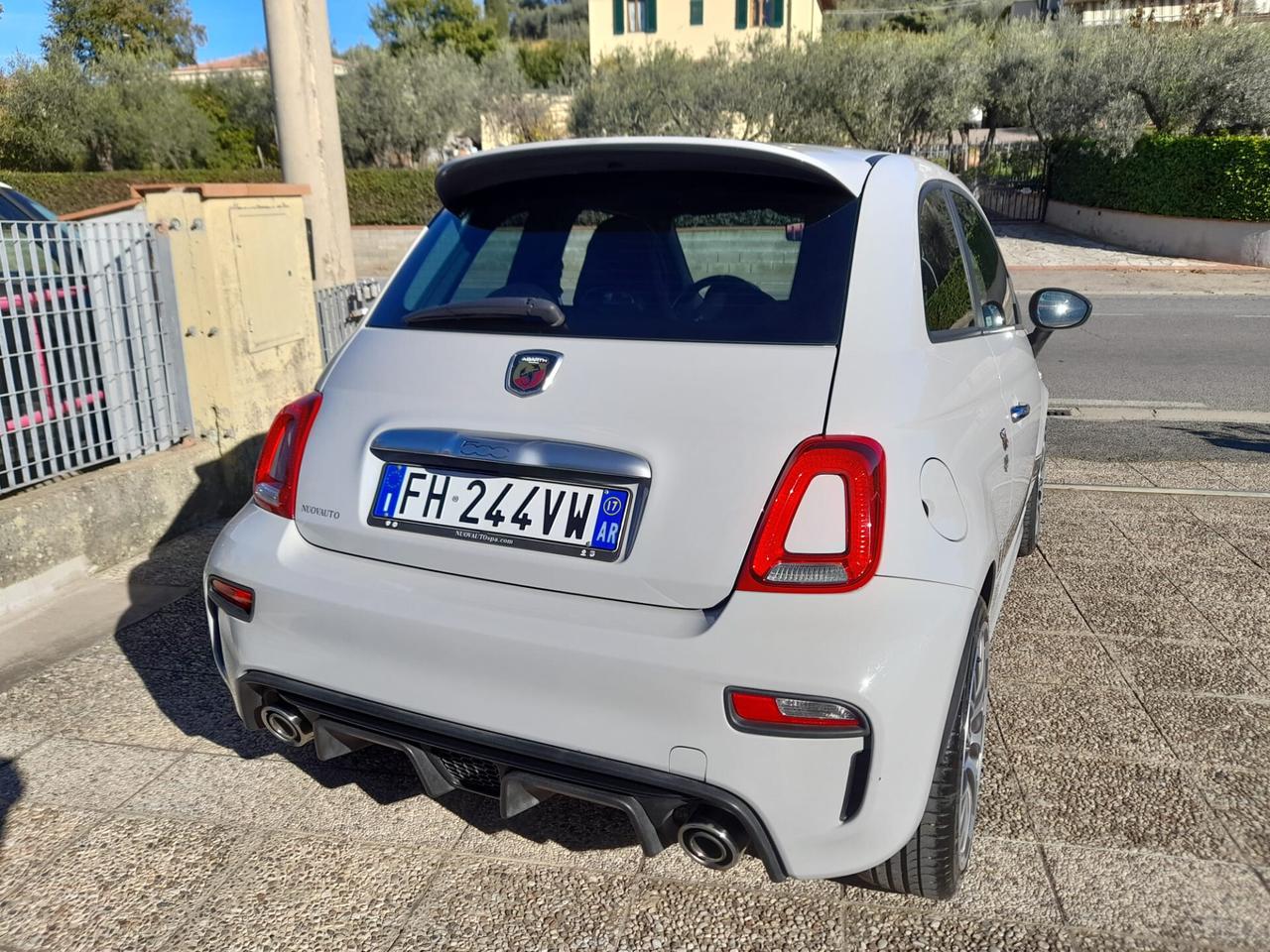 Abarth 595 1.4 Turbo T-Jet 145 CV