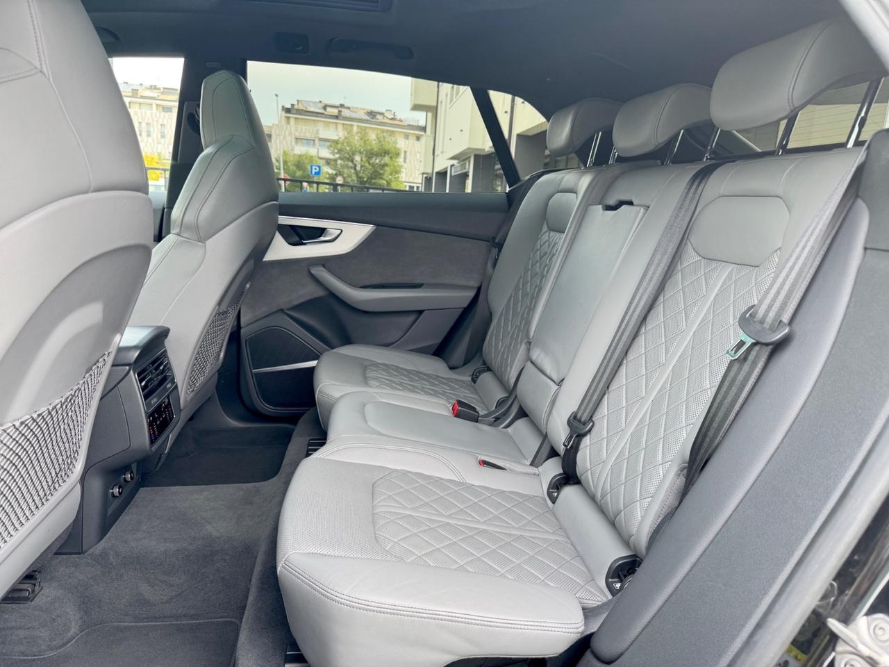 Audi Q8 50 TDI 286 CV quattro tiptronic Sport