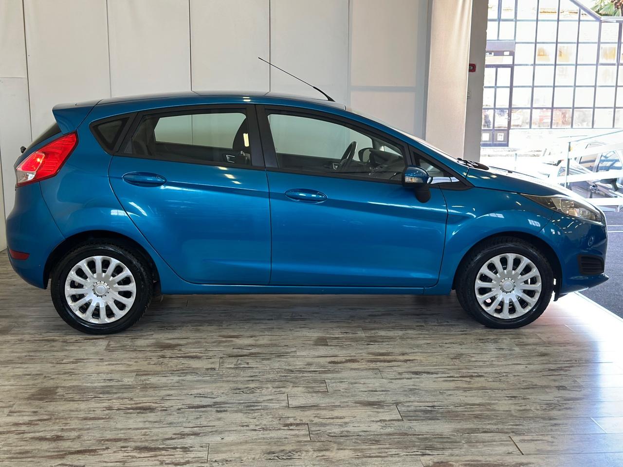 Ford Fiesta 1.4 Benzina Gpl 5 porte ok neopatentati