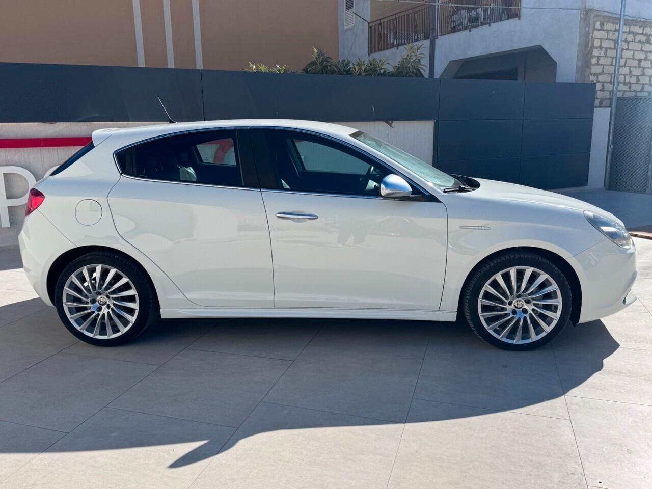 Alfa Romeo Giulietta 1.6 JTDm-2 105 CV Distinctive