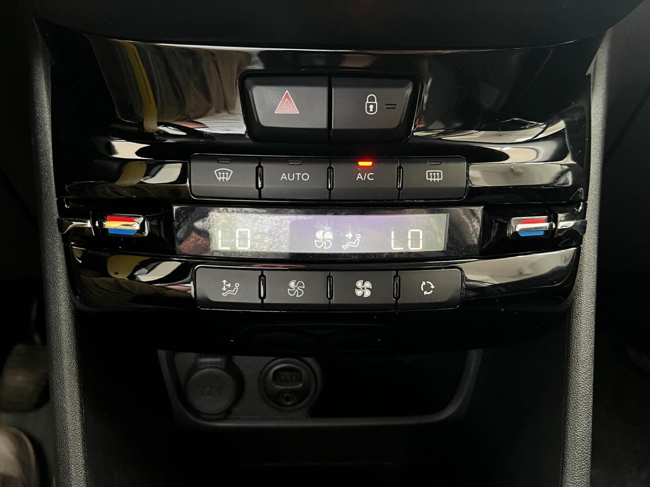 Peugeot 2008 BlueHDi 120 S&S Crossway