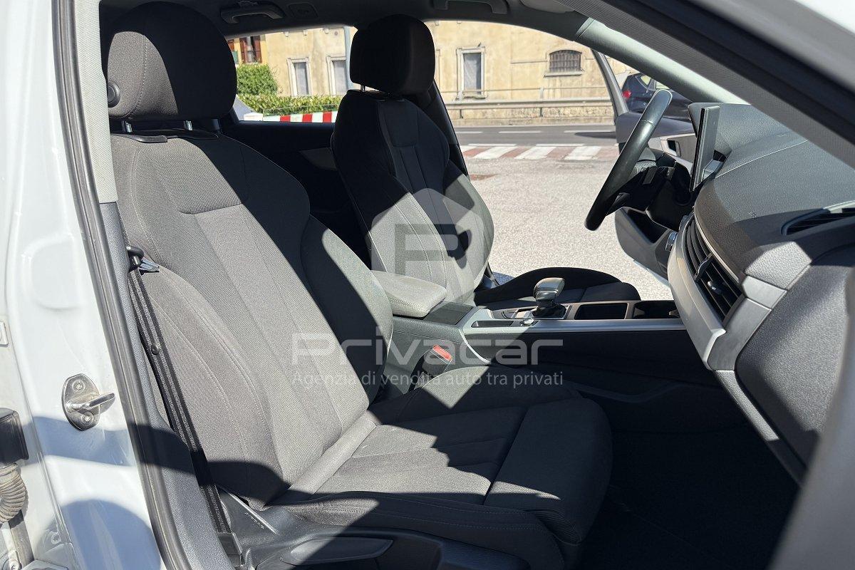 AUDI A4 Avant 30 TDI/136 CV S tronic S line edition