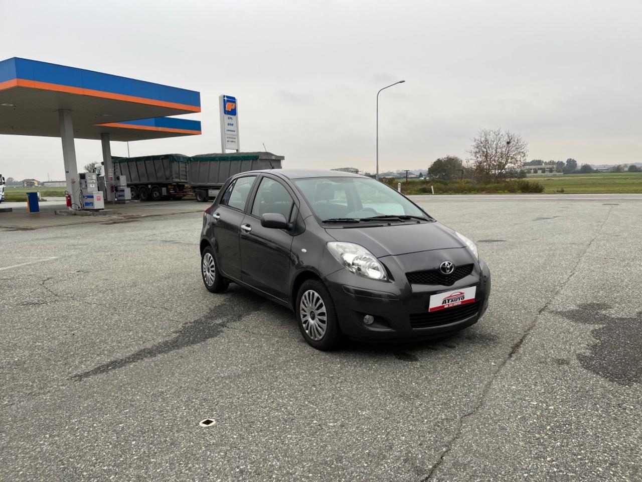 Toyota Yaris 1.3 5 porte Sol