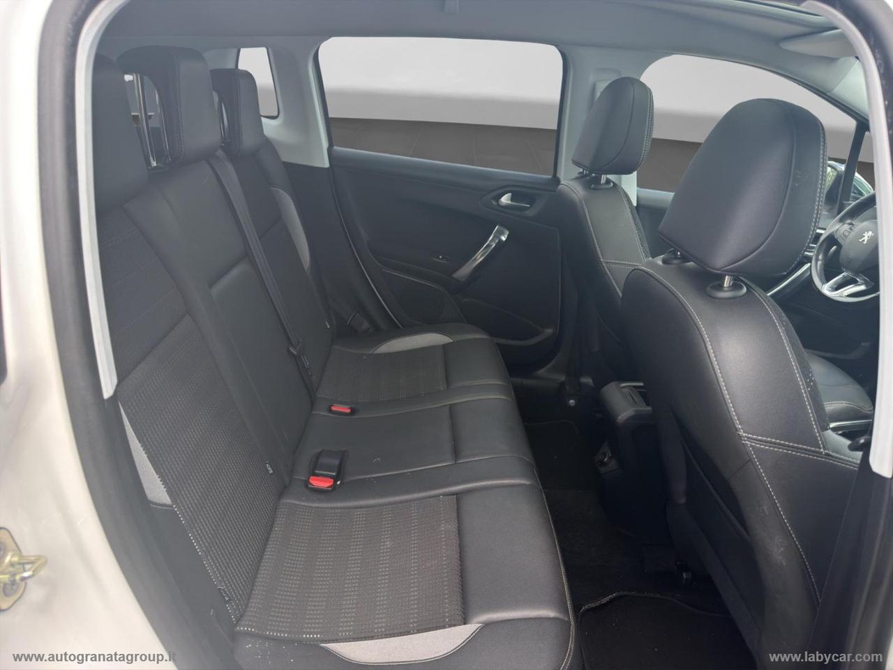 PEUGEOT 2008 1.6 e-HDi 92 CV S&S Allure AFFARE!