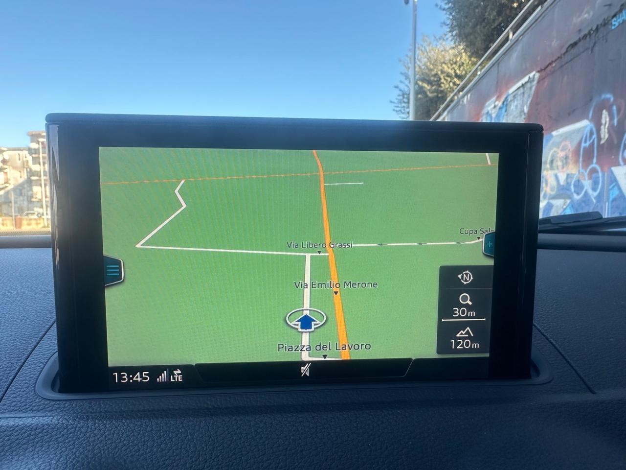 Audi A3 SPB 1.6 TDI/NAVI/LED/SENSORI