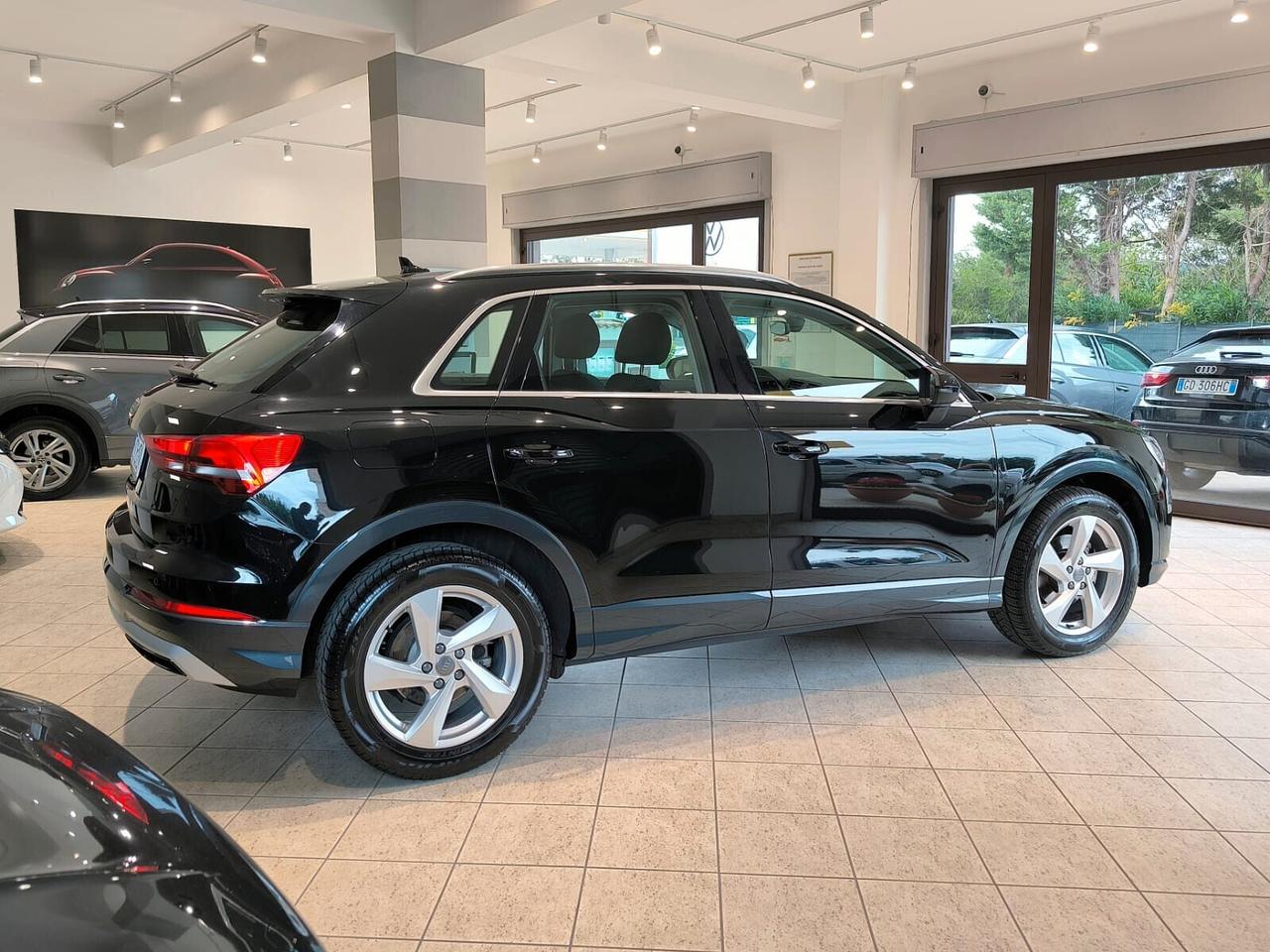 Audi Q3 35 TDI S tronic Business Advanced