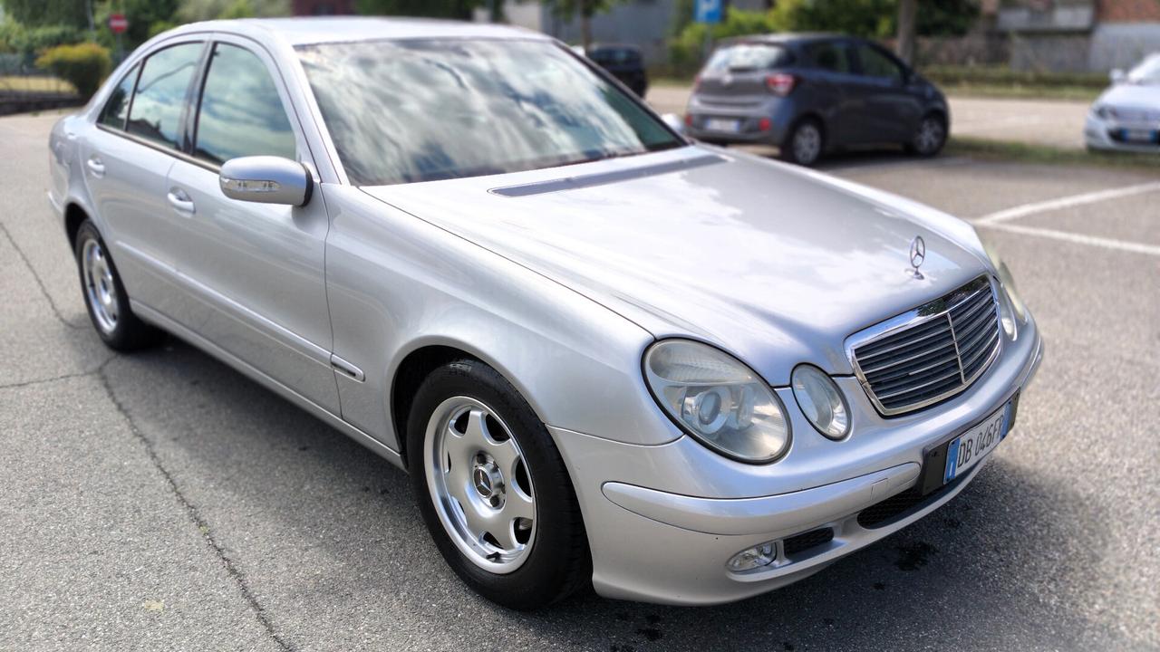 Mercedes E 200 K metano Avantgarde
