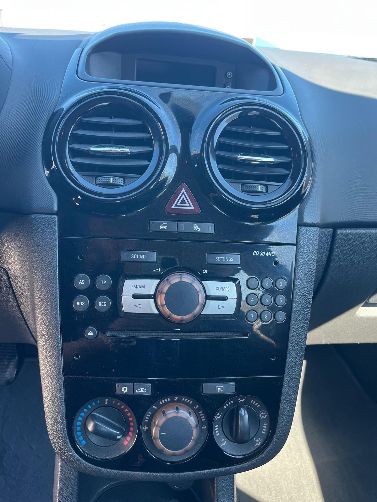 Opel Corsa 1.3 CDTI Club 141000 KM