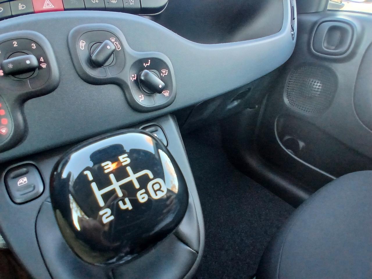 Fiat Panda 1.0 FireFly S&S Hybrid Pandina