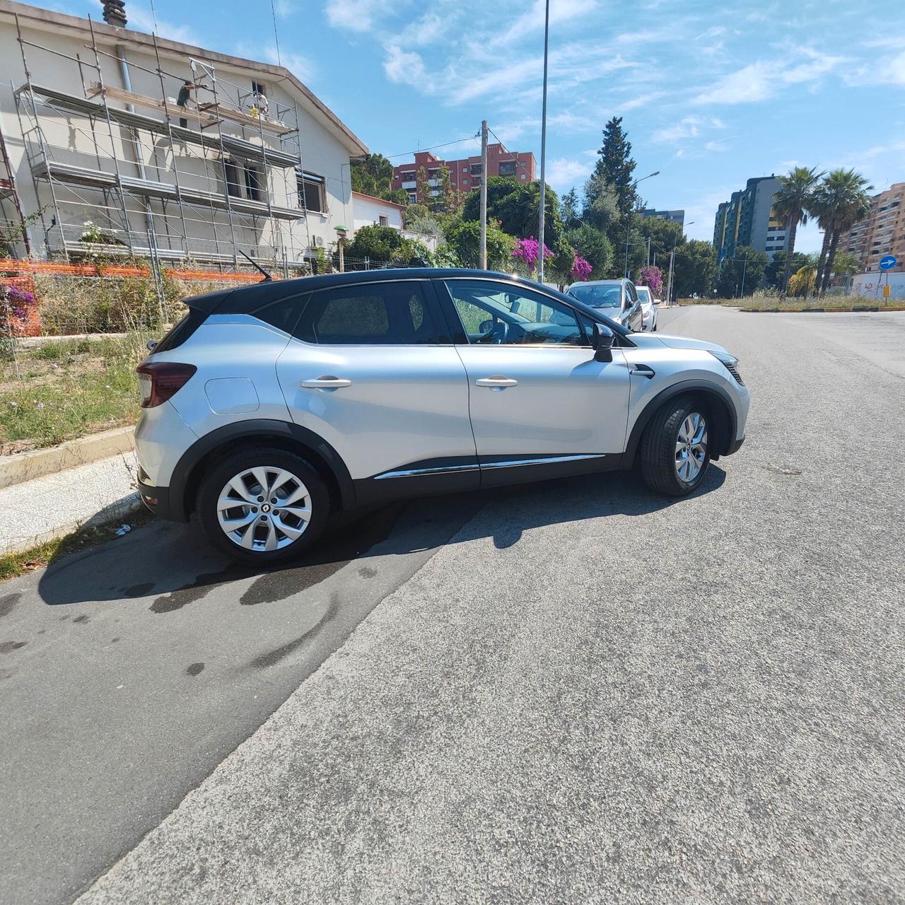 Renault Captur Mild Hybrid 140 CV Intens
