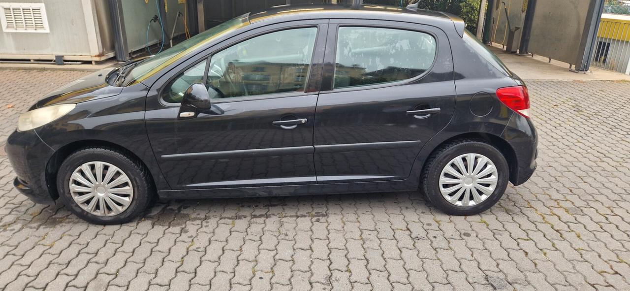 PEUGEOT 207 1.4 GPL 5 PORTE NEOPATENTATI