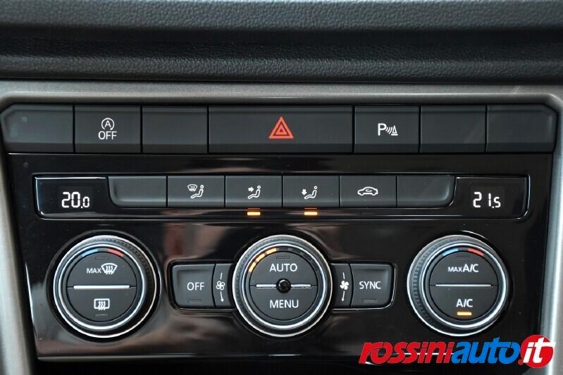VOLKSWAGEN T-ROC 2.0 TDI 150 CV DSG BUSINESS R17 + BAULE ELETTRICO