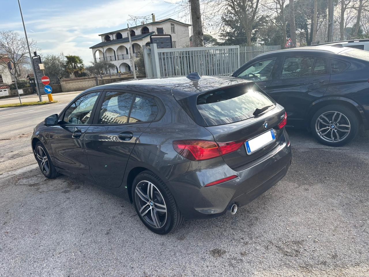 Bmw 116 116d 5p. Business Advantage