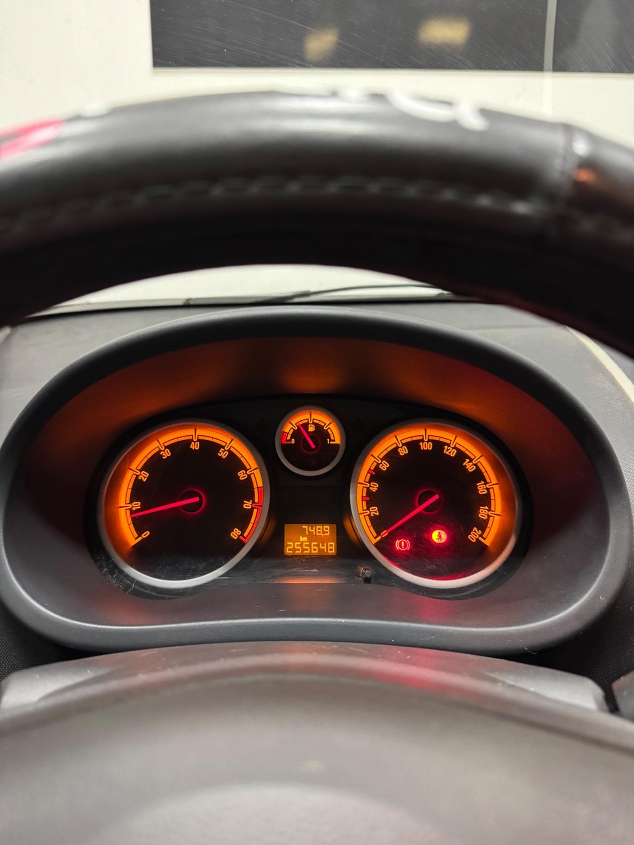 Opel Corsa 1.2 3 porte Sport