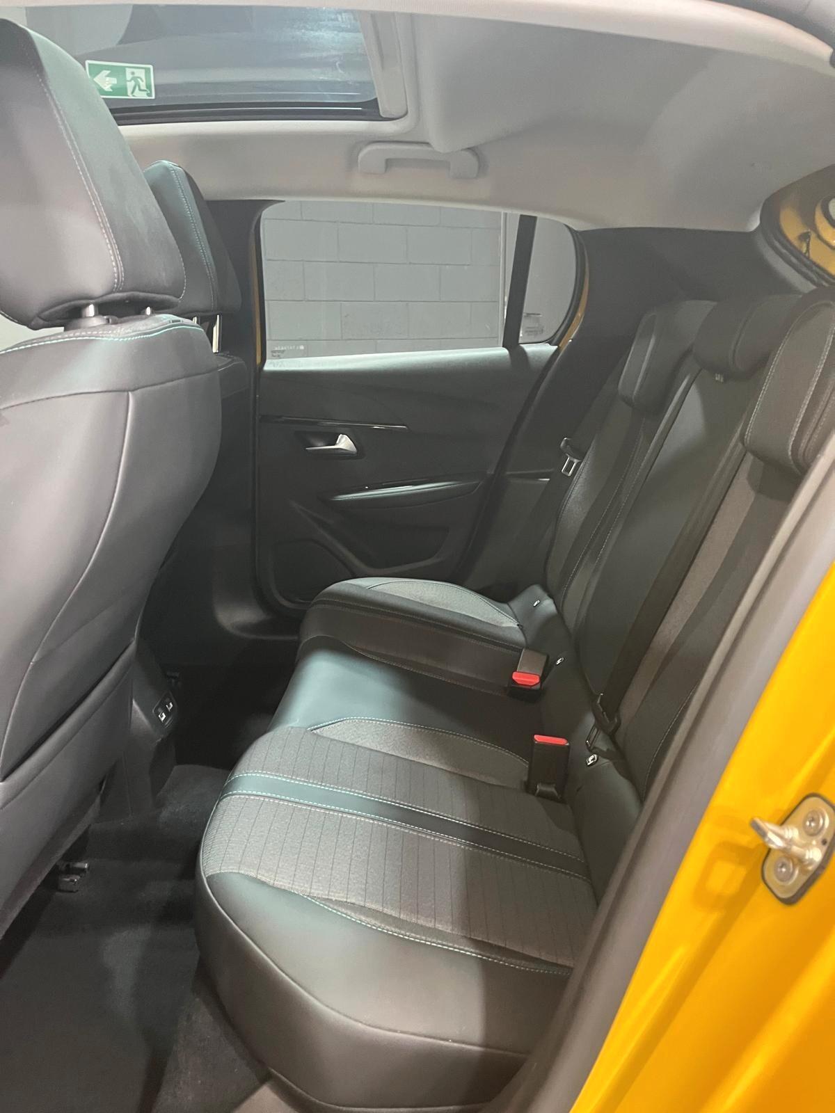 Peugeot 208 PureTech 100 Stop&Start 5 porte Allure Navi Pack
